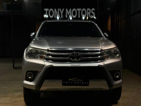 TOYOTA HILUX 2.8 SRV 4X4 CD 16V DIESEL 4P AUTOMÁTICO TOYOTA HILUX 2.8 SRV 4X4 CD 16V DIESEL 4P AUTOMÁTICO
